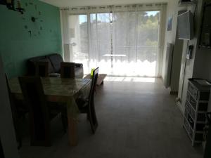 Appartement classé 3 étoiles au 1er étage dune maison avec jardin dans un quartier calme
