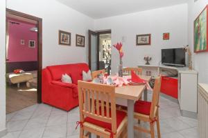 3 Bedroom Nice Apartment In Mali Losinj