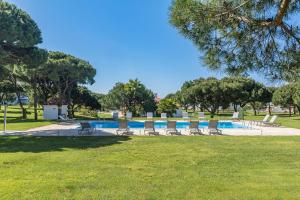 Apartment room in Lovely 2 Bedroom Apartment in Vila Sol Golf Resort