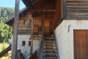 Le Cubèt Hameau des Chazals Nevache Hautes Alpes