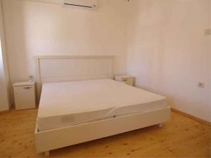 Apartments in Veli Losinj 14994 