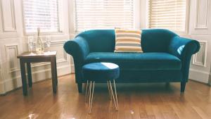 Free Parking, 4 King Bedroom Townhouse, Fast WIFI, Fully Equipped Kitchen, 15 min drive to Nissan, 20 min to Newcastle Sunderland, Ideal for Long Term Contractor etc Stays, Regular Housekeeping Option - Dwellcome Home Ltd - See Our Site for Assurance