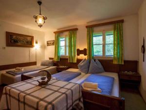 Holiday home in Mühlbach im Pinzgau 35597