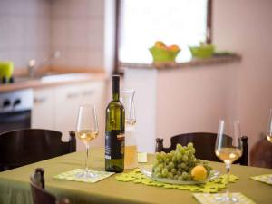 Apartment in Vrbnik - Insel Krk 13622