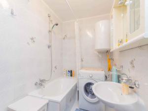 Apartment in Njivice - Insel Krk 33584