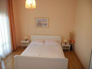 Apartment in Crikvenica 5470