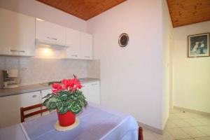 Apartment in PorecIstrien 9922