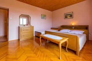 One-Bedroom Apartment in Crikvenica XVIII