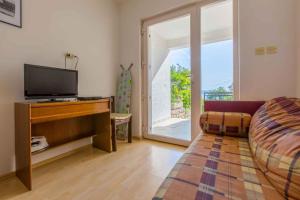 Apartment in Crikvenica with One-Bedroom 6