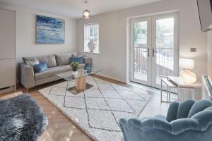 Host & Stay - Shipwrights