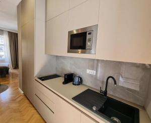 MINT BOUTIQUE STUDIO APARTMENTs II