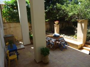 5-Bed House with Garden in the City of Chios Chios-Island Greece