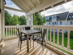 Dünenpark Binz - Komfort Ferienwohnung mit 1 Schlafzimmer und Balkon im Obergeschoss 080