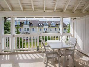 Dünenpark Binz - Komfort Ferienwohnung mit 1 Schlafzimmer und Balkon im Obergeschoss 080