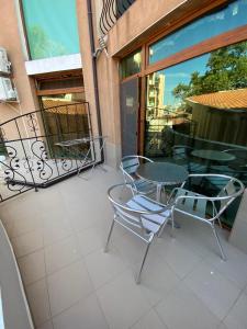 Студио- Плажна Улица