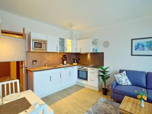 Dünenpark Binz - Komfortplus Ferienwohnung mit 1 Schlafzimmer und Balkon im Dachgeschoss 126