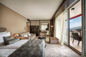 Junior Suite room in Hotel Ambasador