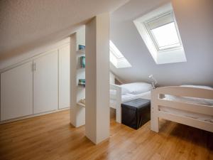 Dünenpark Binz - Komfortplus Ferienwohnung mit 1 Schlafzimmer und Balkon im Dachgeschoss 294
