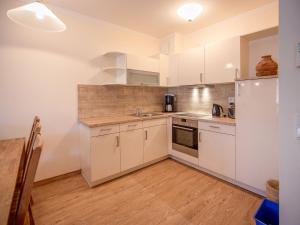 Dünenpark Binz - Komfortplus Ferienwohnung mit 2 Schlafzimmern und Balkon im Obergeschoss 280