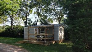 Campings Camping Au Tour de l'Aveyron : photos des chambres