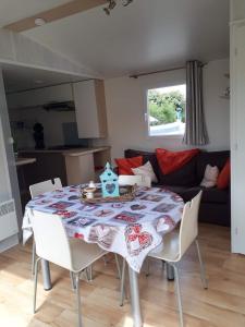 Luxueuze stacaravan 4pers met terras en tuintje Bredene (2010)