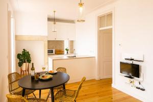 Alfama Balcony River View by LovelyStay