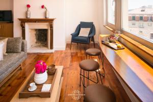 Central Rooftop Apartment by LovelyStay