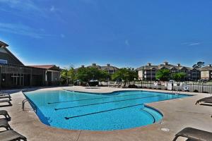 Three-Bedroom Condo room in 1202 Crow Creek Drive