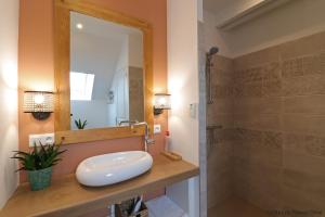 B&B / Chambres d'hotes La Grange Bagnolaise : Chambre Double avec Lit d'Appoint