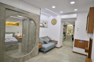 CAVE Luxury House