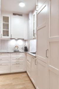 LAGUNA Apartament "W CHMURACH" Wille Parkowe z klimatyzacją