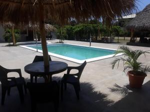 Badaboom Hostal & Surf