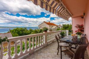 Apartment in Crikvenica 14108