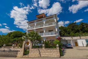 One-Bedroom Apartment in Crikvenica LXV