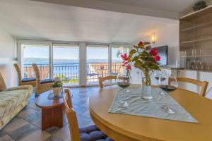 One-Bedroom Apartment in Crikvenica LXIII