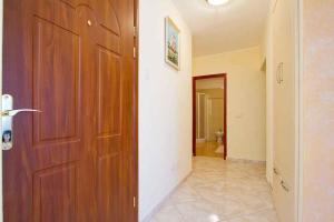 Two-Bedroom Apartment in Novigrad IV