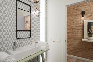 Vestal Suites Classic Adults Only