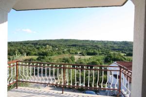 One-Bedroom Apartment Silo near Sea 6