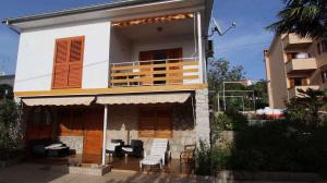 Apartment in Malinska 40