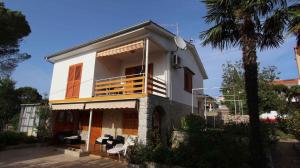 Apartment in Malinska 40