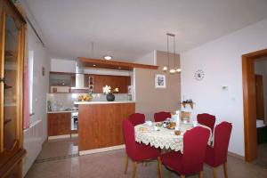 Apartment in MalinskaInsel Krk 12860