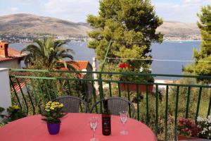 Apartment Okrug Donji 6 - 4hvězdičkové hotely ve městě Okrug Donji