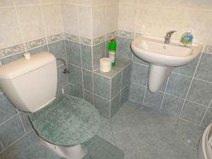 Rekreacni dum s velkou zahradu a venkovnim bazen