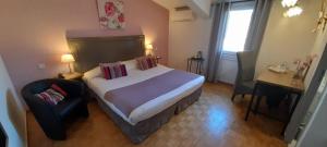 Hotels Le Fabian des Baux : photos des chambres