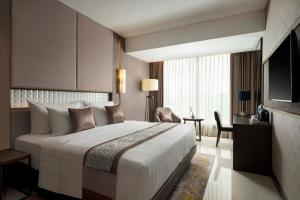 Phòng Loại Sang Giường Lớn (Deluxe King Room)