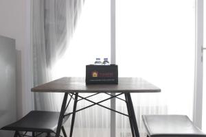 Artistic 1BR Apartment at Gateway Pasteur near Exit Toll Pasteur By Travelio