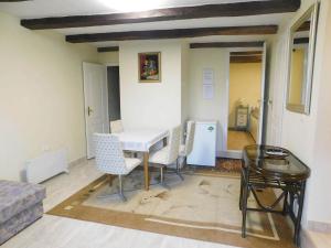 Joe Bácsi Rezidenciája