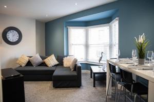 Castle-view apartments, flat two