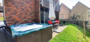 Villas Villa Sunshine avec Jacuzzi Privatif : photos des chambres