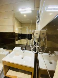 Hotels Hotel Martinez Grenay : photos des chambres